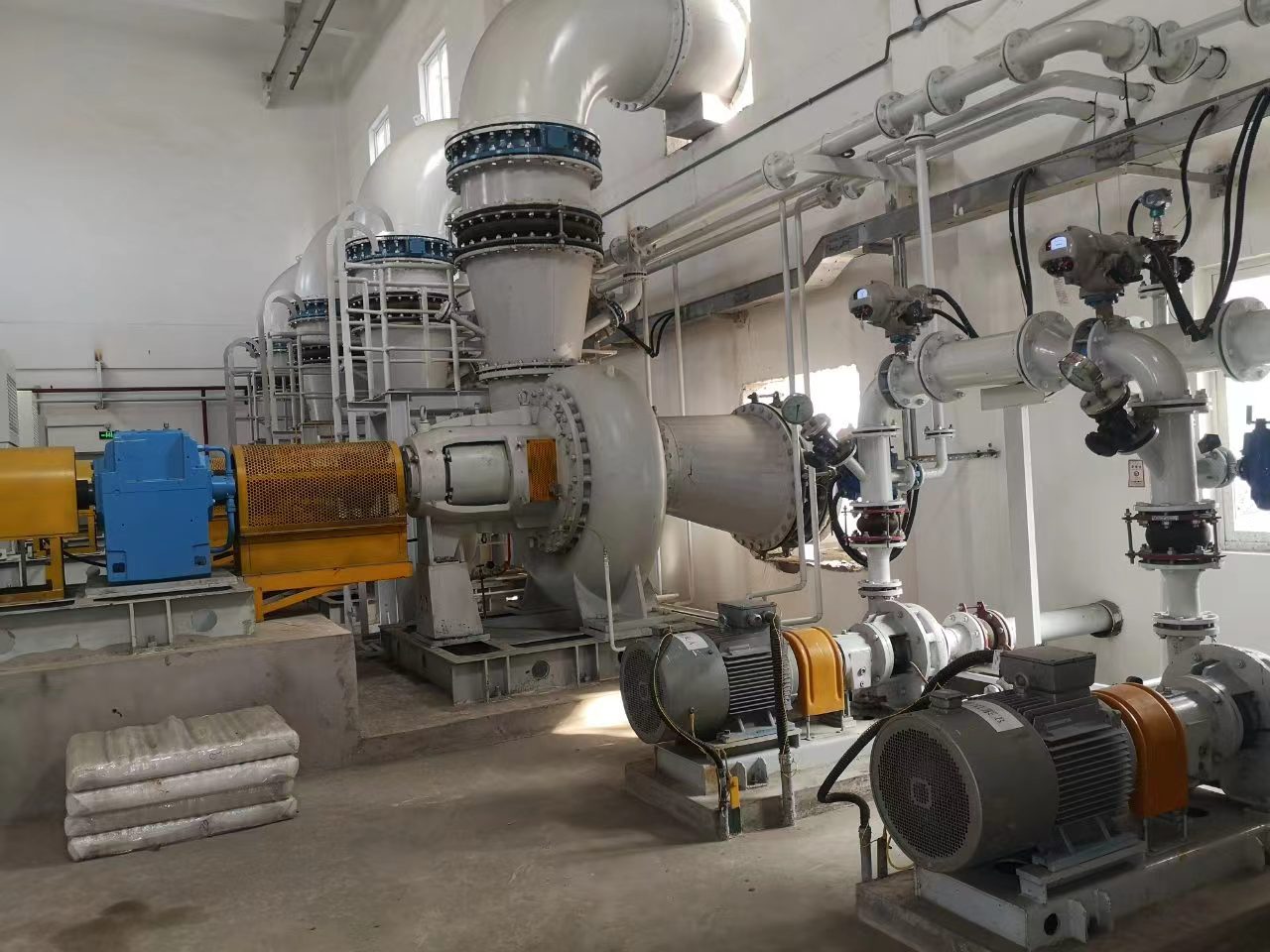 濟甯(ning)華源電熱(re)廠安裝脫(tuō)硫泵